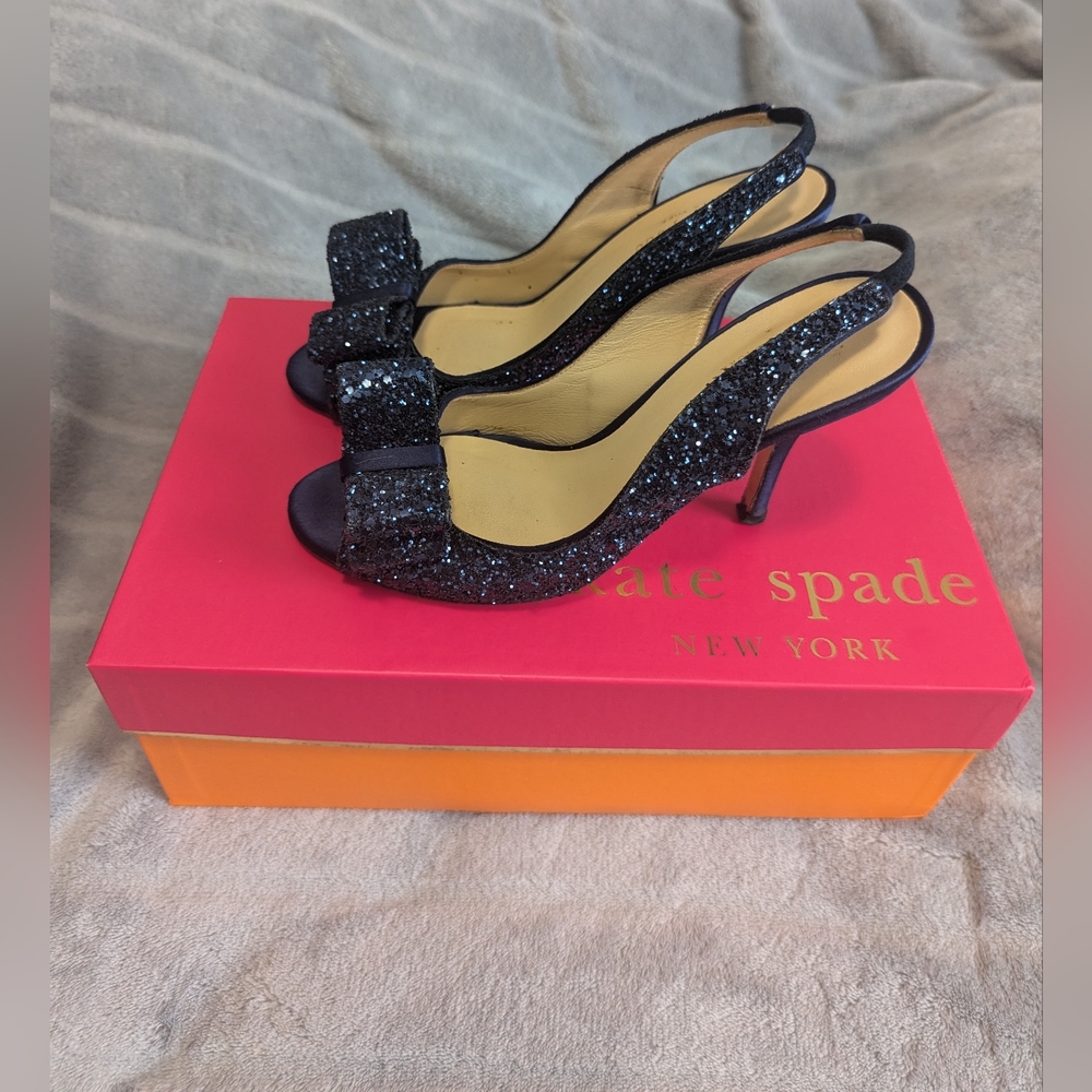 Kate Spade charm navy and glitter heels Sz: 5B - Picture 1 of 3